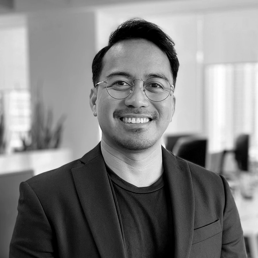 Robert Ramos